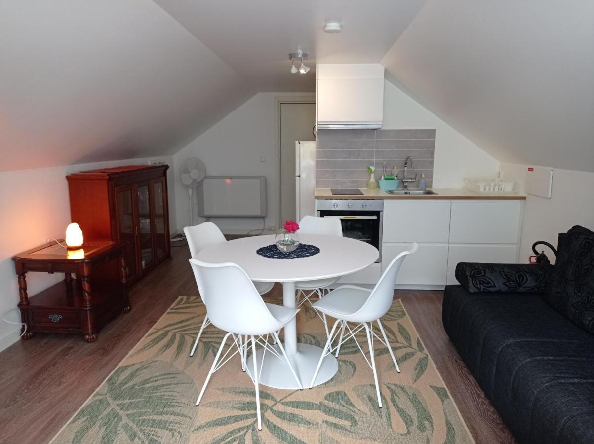 Family Room In Modern House Eide  Luaran gambar